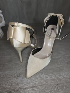 Bigtree Champagne Satin Pointed-Toe Ankle Strap Stiletto Pump Rear Bow Women 41